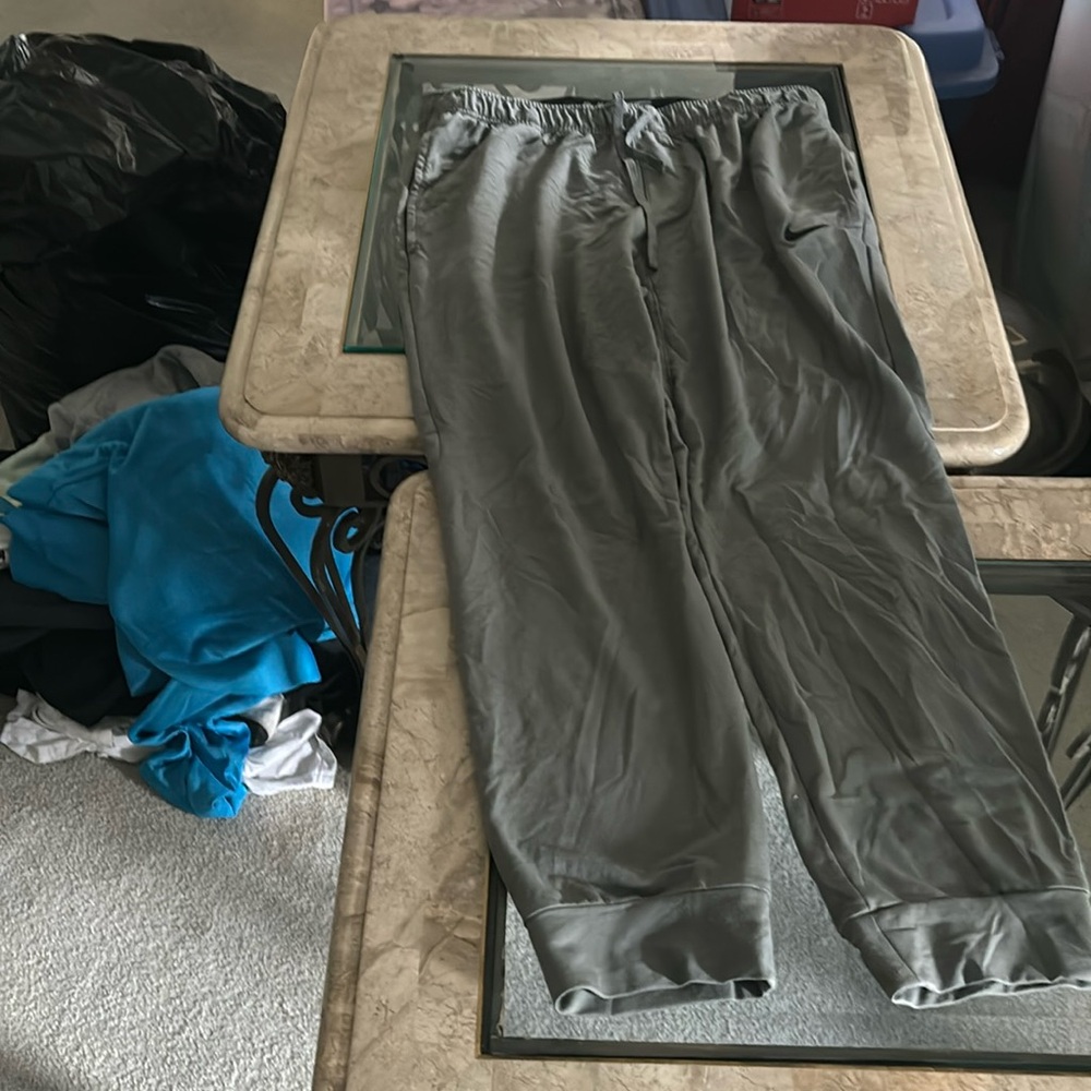 Nike yoga sweatpants